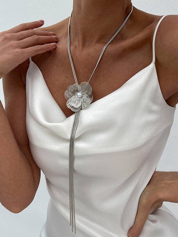 Flower Shape Tasseled Necklaces Accessories: SILVER