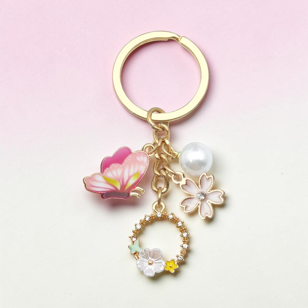 Keychain-White Hollow Flower Butterfly