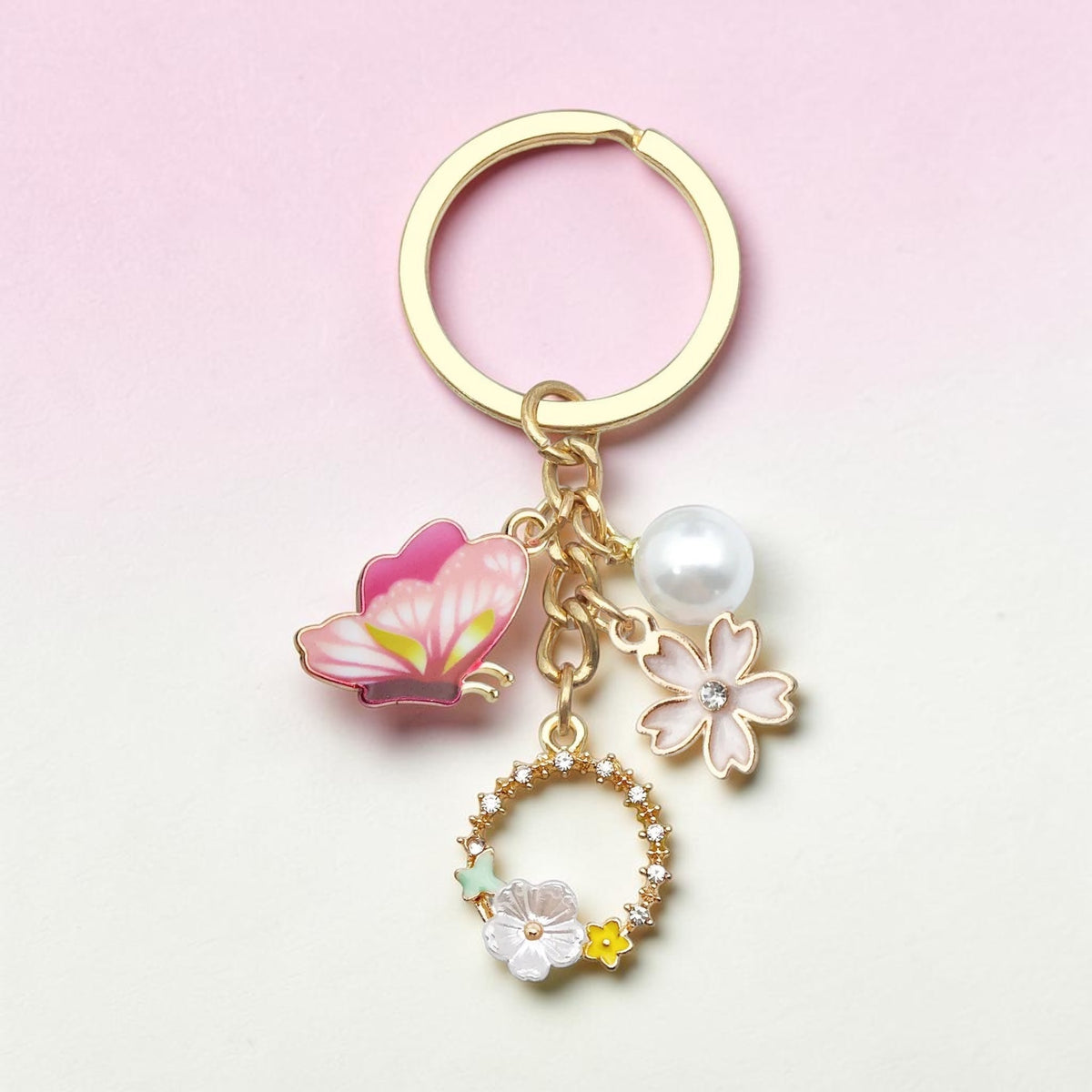 Keychain-White Hollow Flower Butterfly