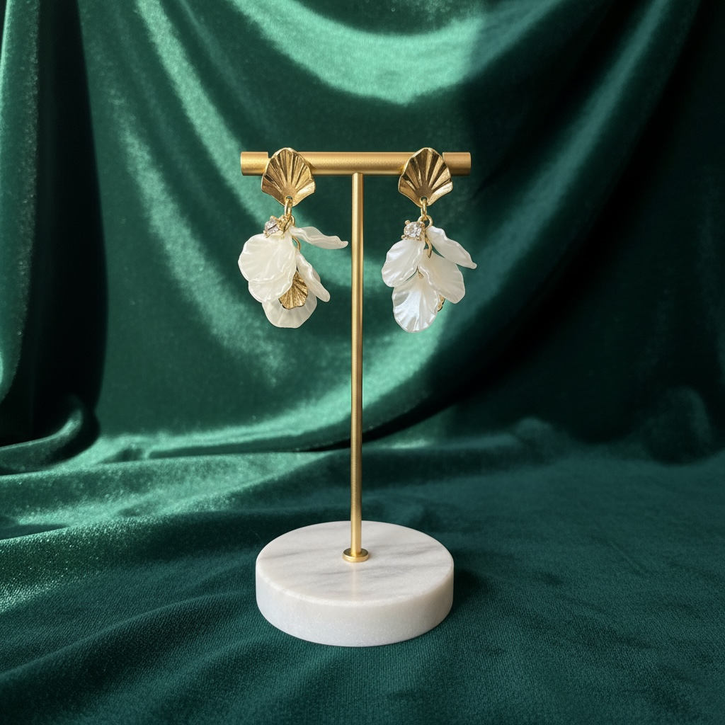 Shell Dangling Earrings