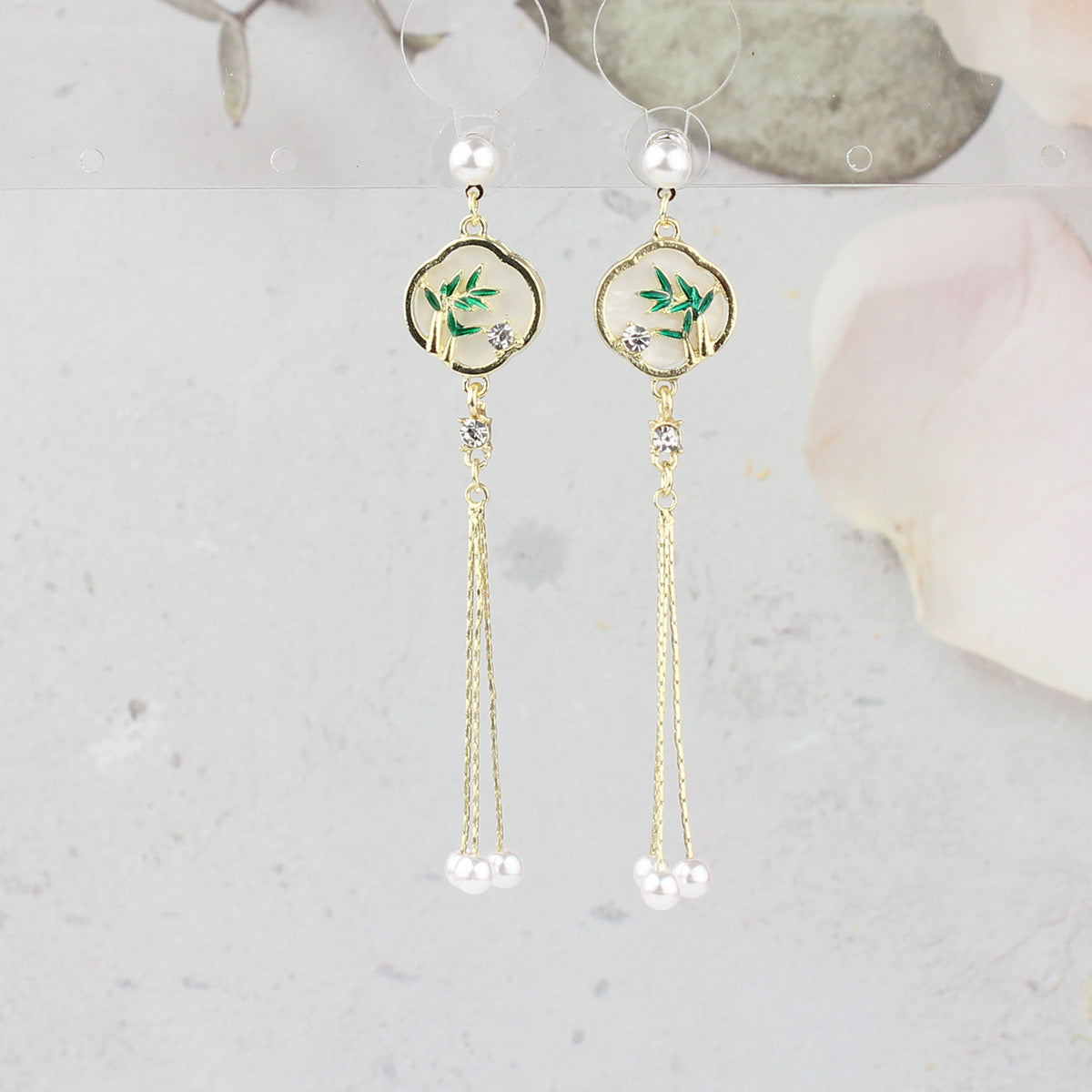 Long Elegant Tassel Earrings White Pearls